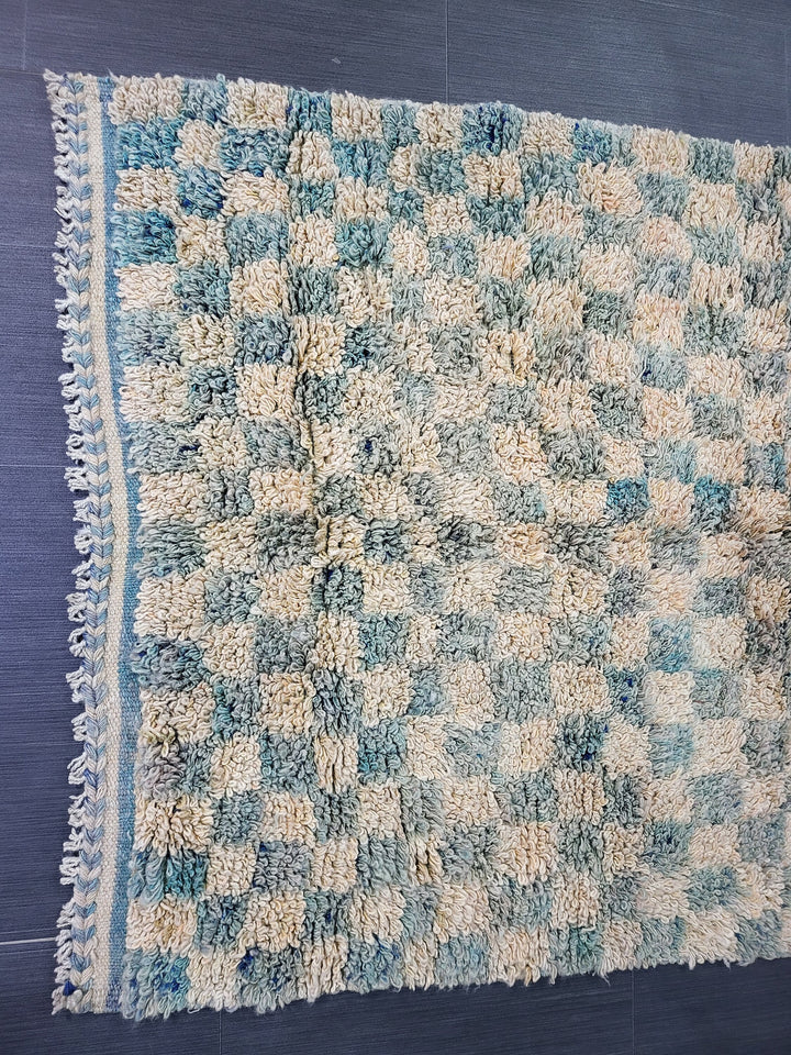 Tan Turkish Vintage Rug 3' 8" x 5' 10" Hand-Knotted texture