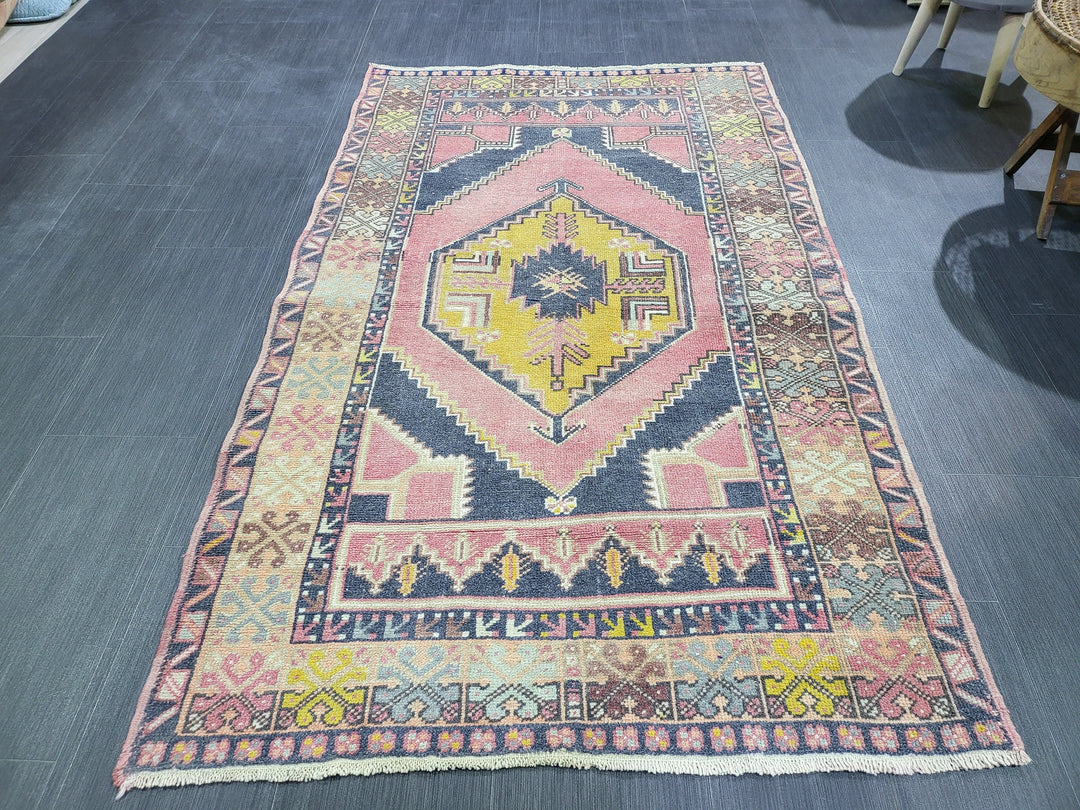 Rust Turkish Oushak Rug 3' 6" x 5' 11" Hand-Knotted detail