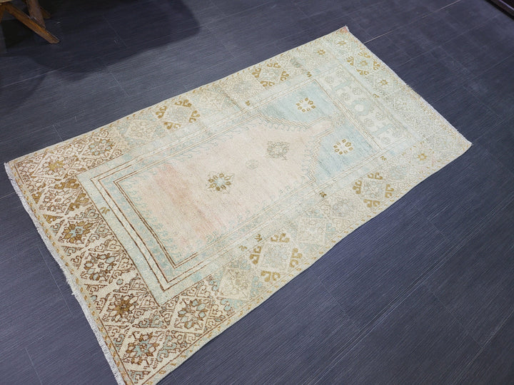 Beige Turkish Runner Rug 2' 9" x 5' 2" Hand-Knotted view