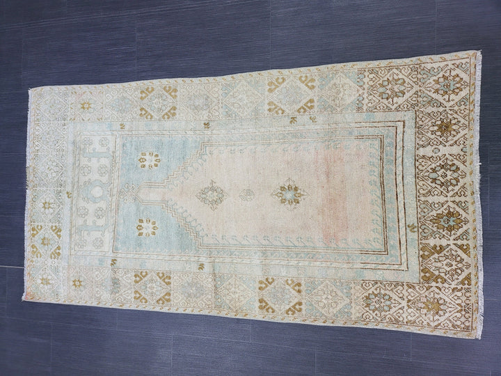 Beige Turkish Runner Rug 2' 9" x 5' 2" Hand-Knotted field