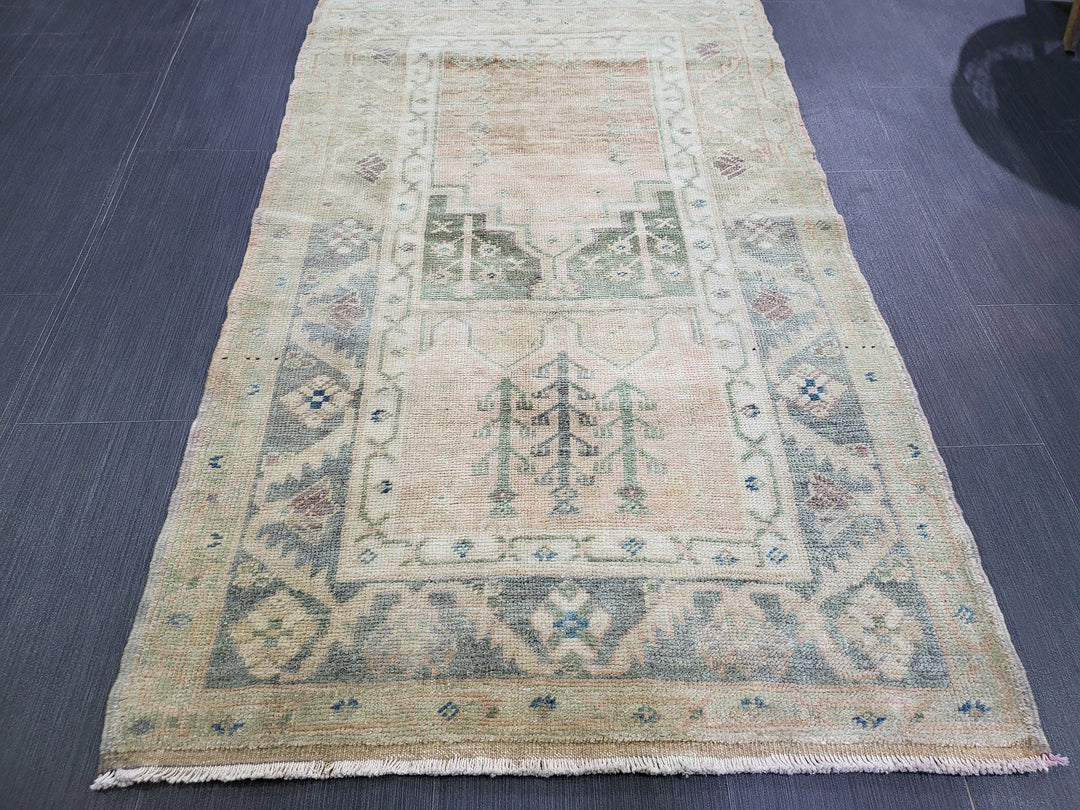 Rust Turkish Runner Rug 2' 9" x 4' 5" Hand-Knotted detail