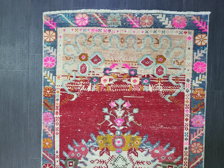 Turkish Oushak Rug 2' 5" x 6' 1" Hand-Knotted border