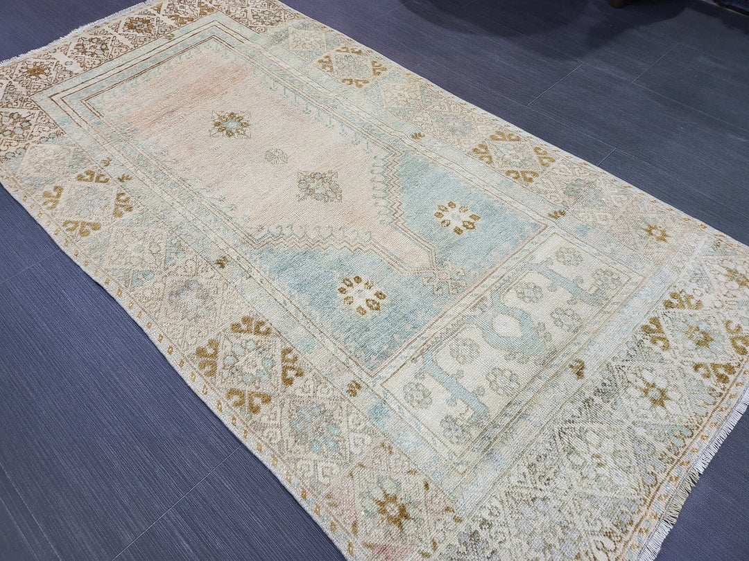 Beige Turkish Runner Rug 2' 9" x 5' 2" Hand-Knotted