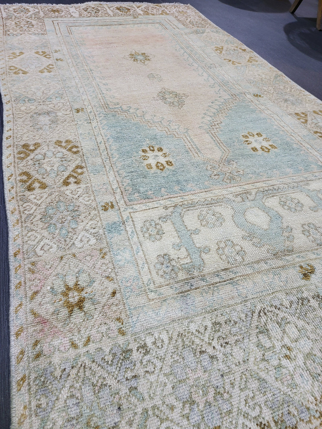Beige Turkish Runner Rug 2' 9" x 5' 2" Hand-Knotted view 9
