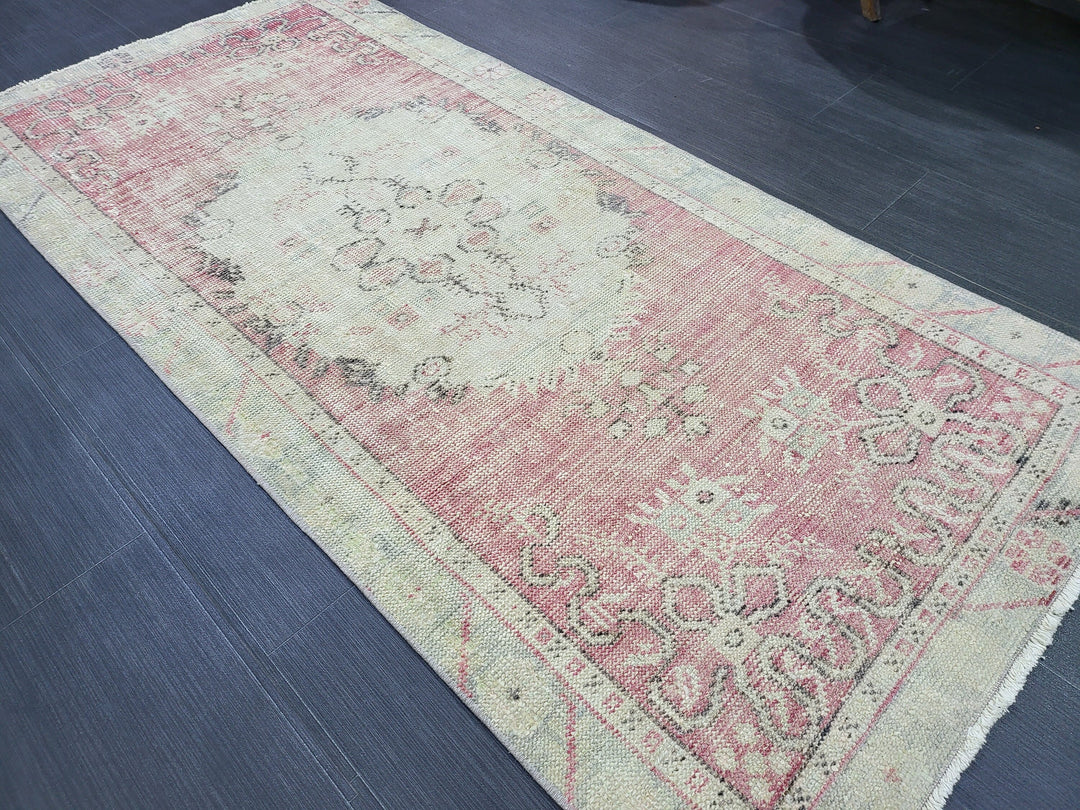 Tan Turkish Oushak Rug 2' 8" x 5' 9" Hand-Knotted