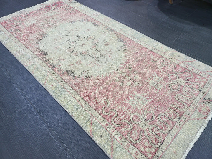 Tan Turkish Oushak Rug 2' 8" x 5' 9" Hand-Knotted