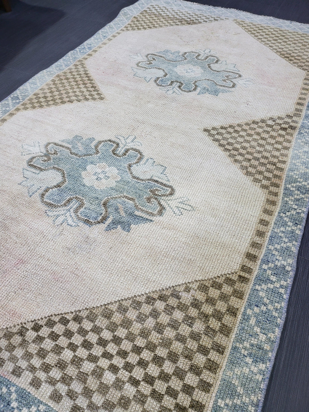 Turkish Oushak Rug 3' 3" x 5' 8" Hand-Knotted field
