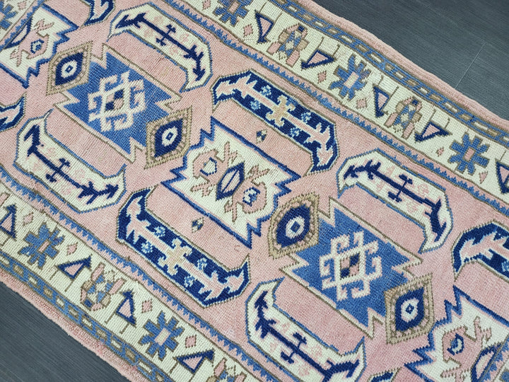 Beige Turkish Runner Rug 2' 11" x 5' Hand-Knotted pattern