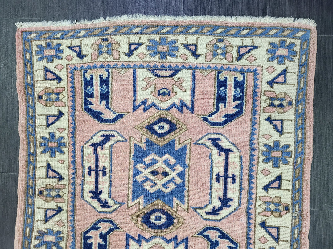 Beige Turkish Runner Rug 2' 11" x 5' Hand-Knotted border