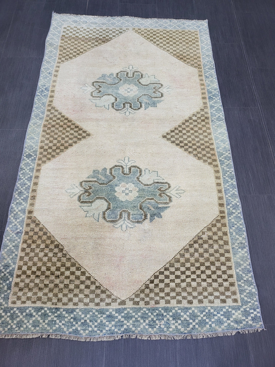 Turkish Oushak Rug 3' 3" x 5' 8" Hand-Knotted pattern