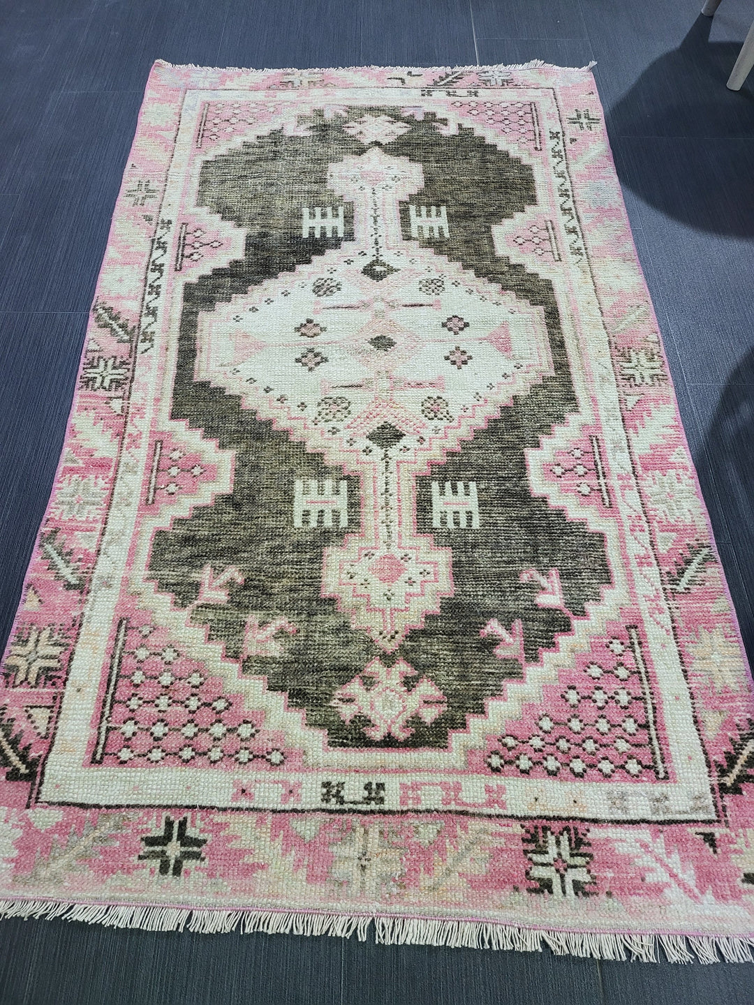 Rust Turkish Oushak Rug 2' 5" x 4' 1" Hand-Knotted border
