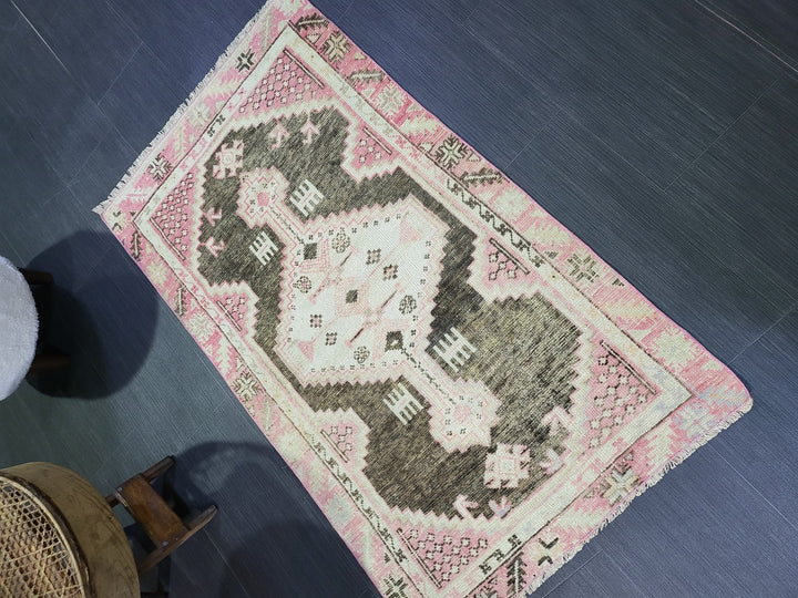 Rust Turkish Oushak Rug 2' 5" x 4' 1" Hand-Knotted field
