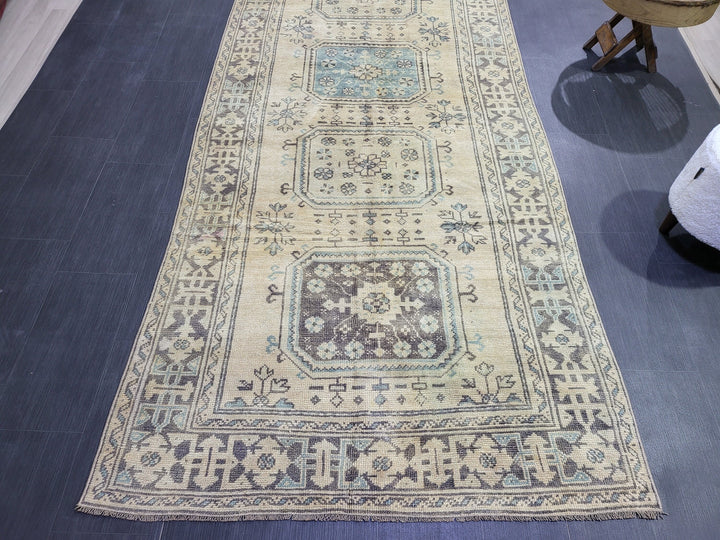 Beige Turkish Runner Rug 4' 6" x 11' 11" Hand-Knotted close-up