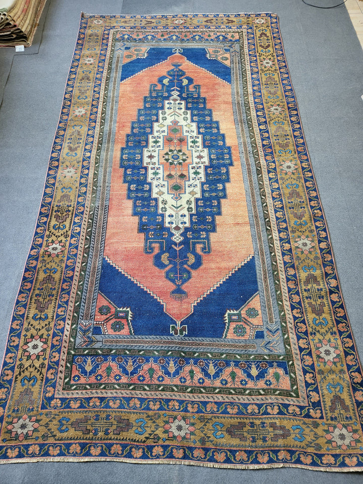 Beige Turkish Runner Rug 5' 7" x 11' Hand-Knotted field