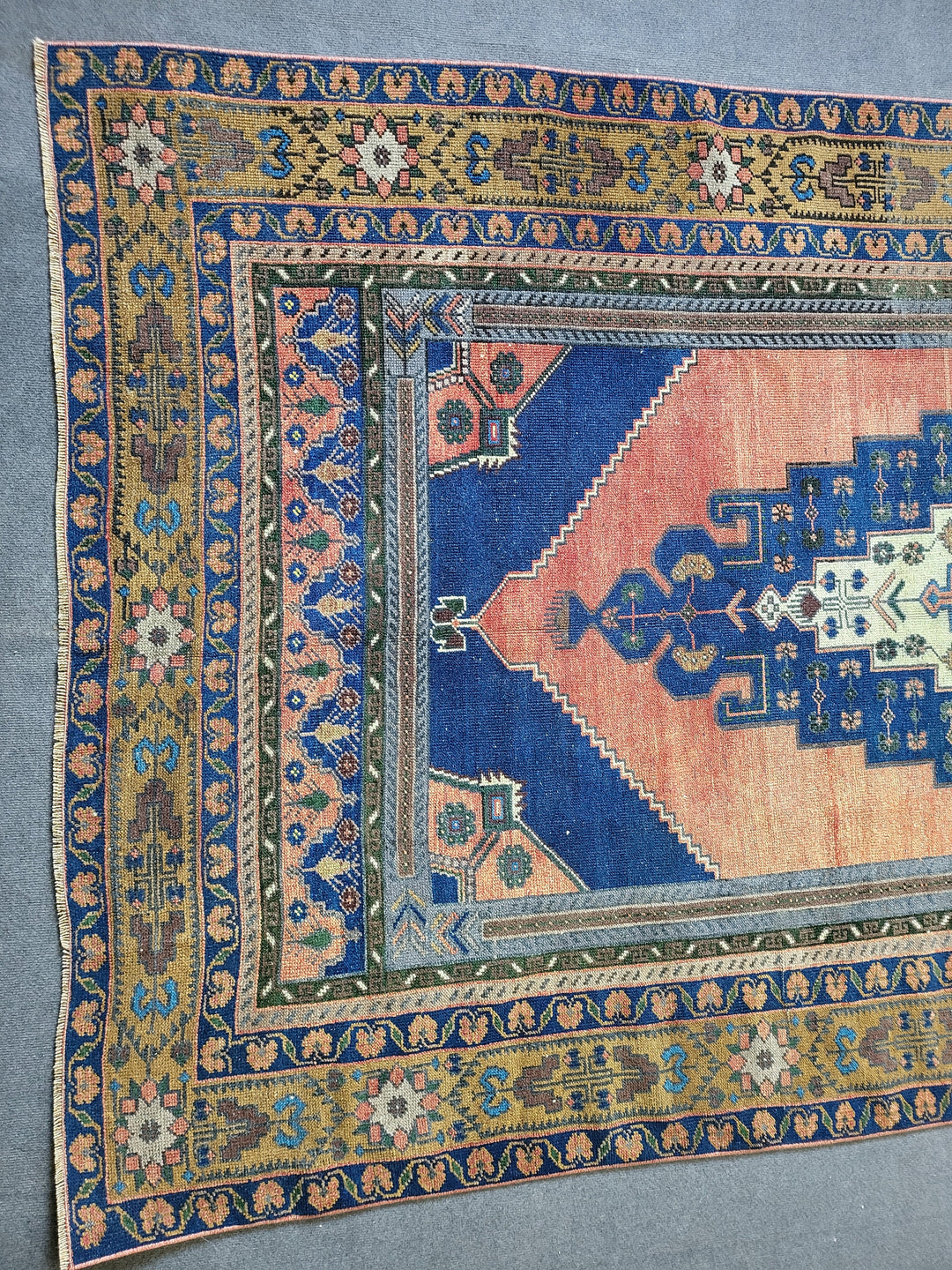 Beige Turkish Runner Rug 5' 7" x 11' Hand-Knotted texture