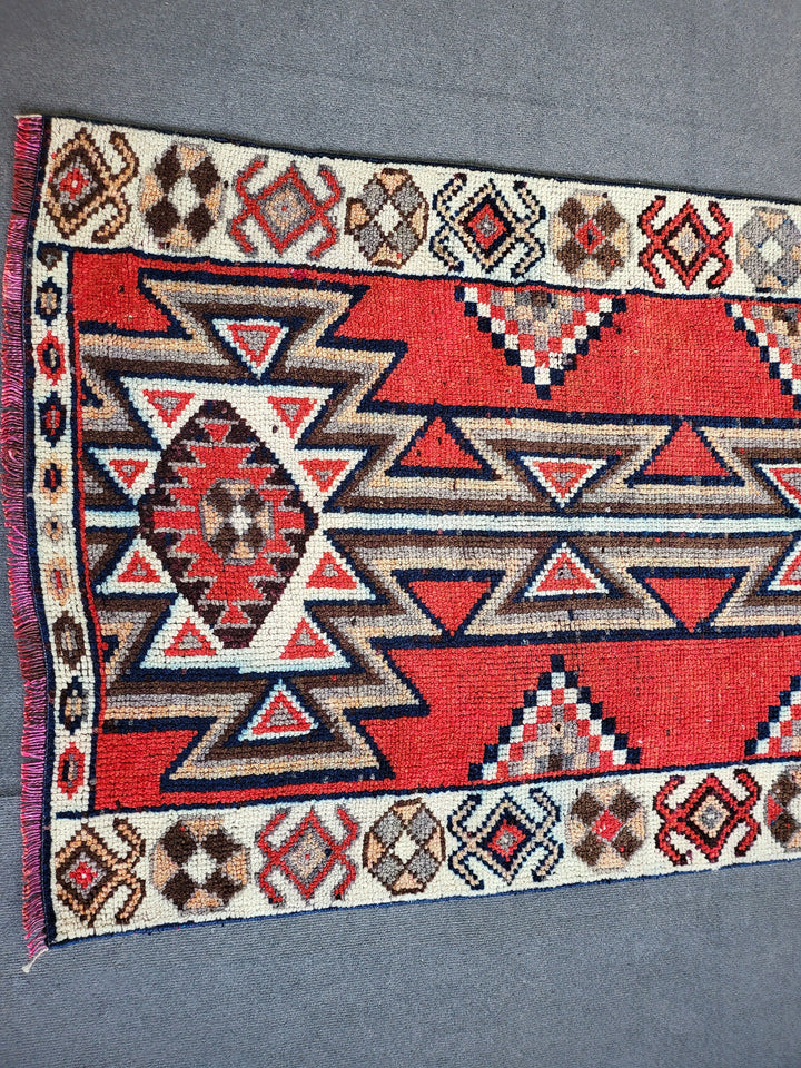 Beige Turkish Runner Rug 3' 3" x 11' 2" Hand-Knotted detail