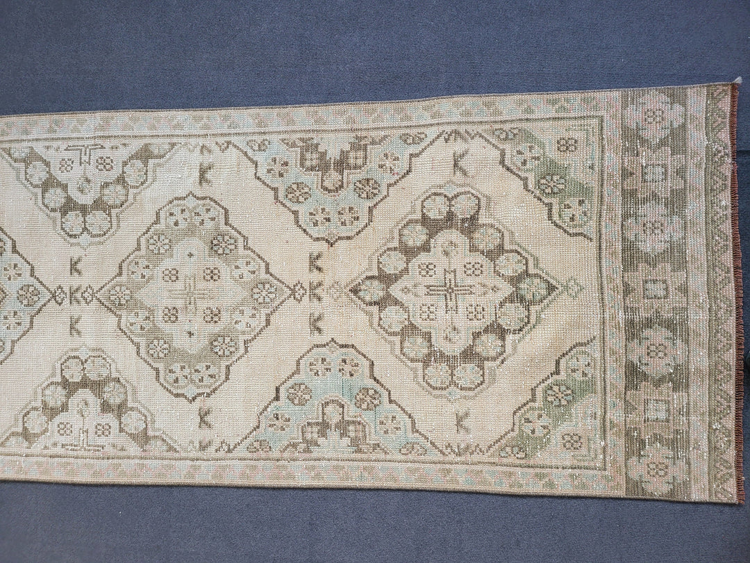 Beige Turkish Runner Rug 2' 10" x 11' 3" Hand-Knotted texture