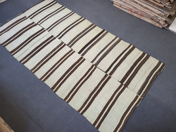 Rust Turkish Runner Rug 4' 10" x 9' 3" Hand-Knotted border