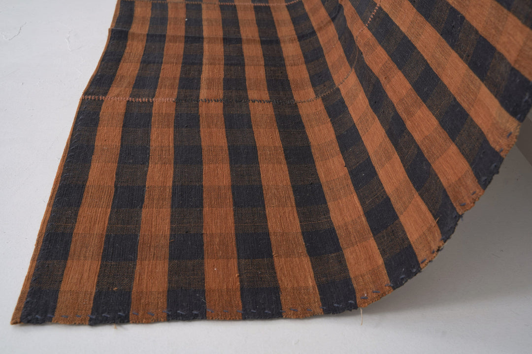 Neutral Kilim Rug 5' 5" x 8' | No. VR29360