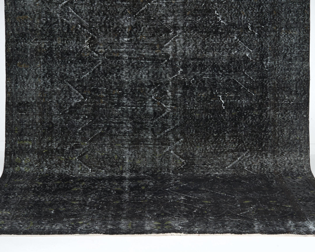 Black Oushak Rug 9' 3" x 5' 5" | No. VR16419
