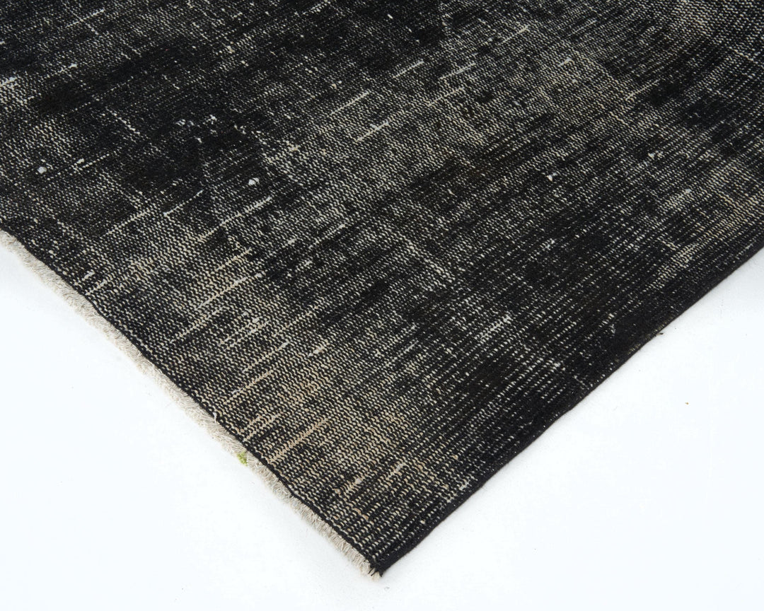 Black Vintage Turkish Rug 9' 2" x 5' 4" | No. VR47166