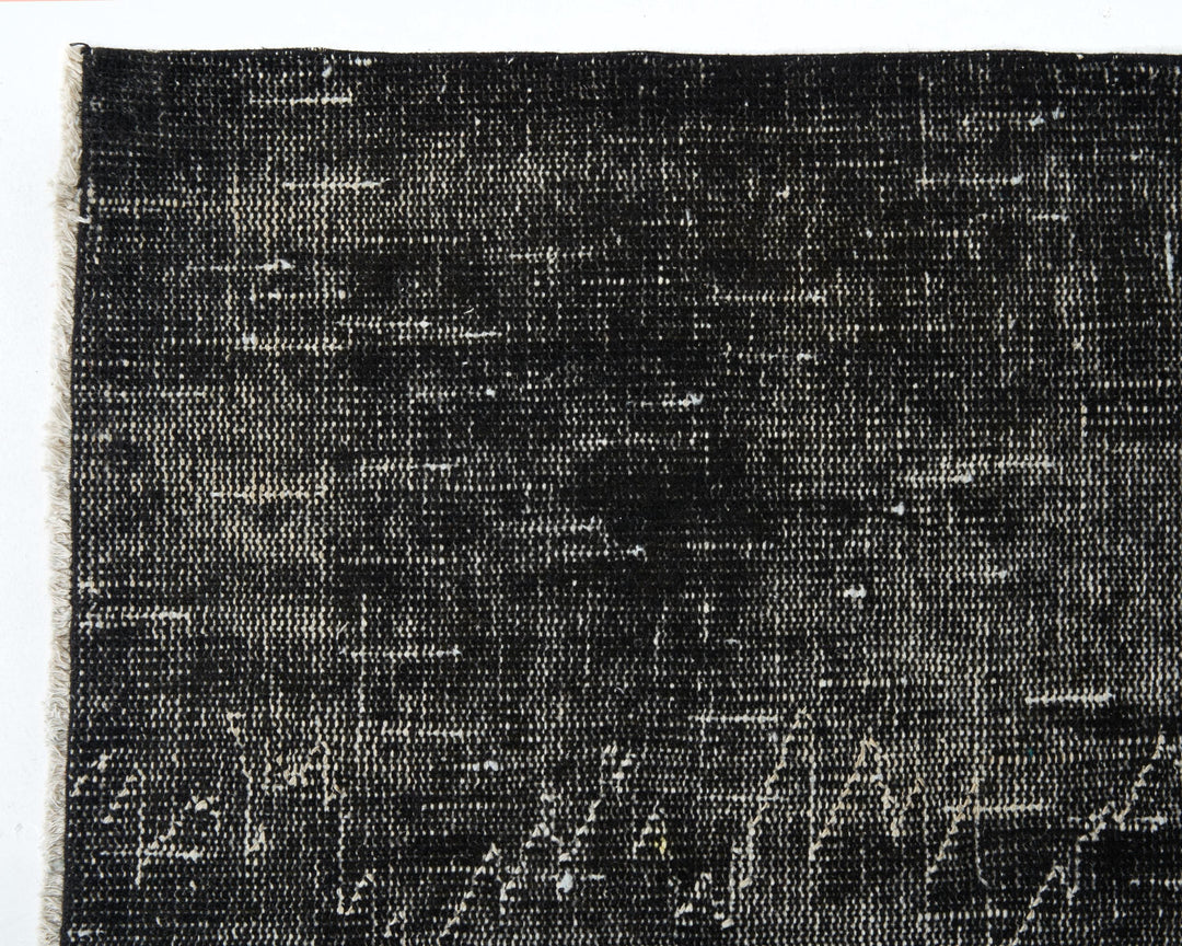 Black Vintage Turkish Rug 9' 2" x 5' 4" | No. VR47166
