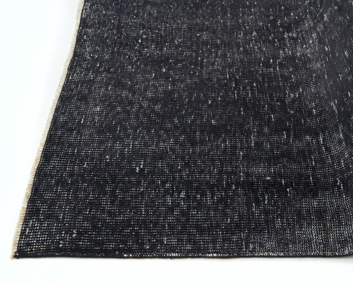 Black Oushak Rug 4' 8" x 8' 5" | No. VR45808