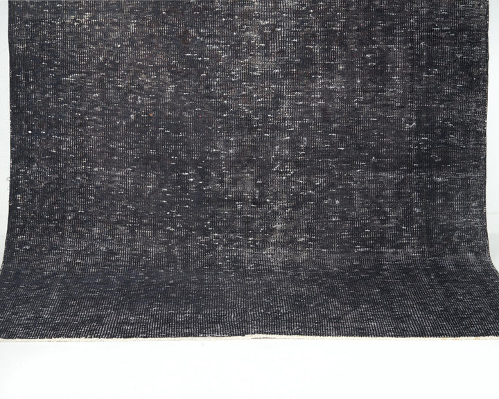 Black Oushak Rug 4' 8" x 8' 5" | No. VR45808
