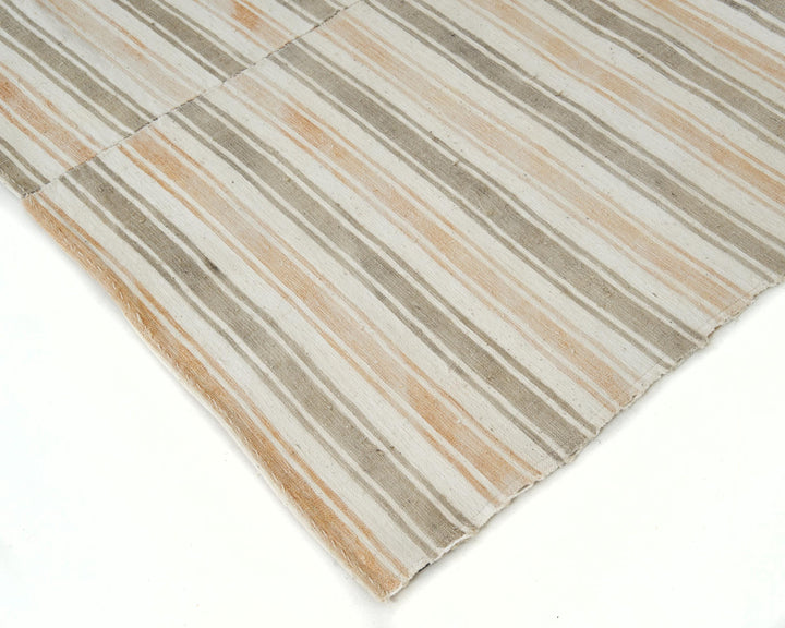 Faded Kilim Rug 5' 5" x 8' 10" | No. VR82150