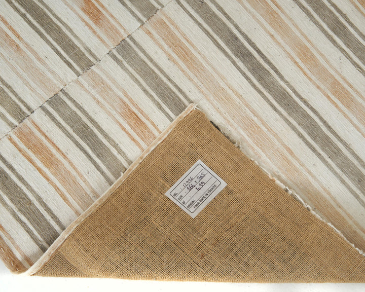 Faded Kilim Rug 5' 5" x 8' 10" | No. VR82150