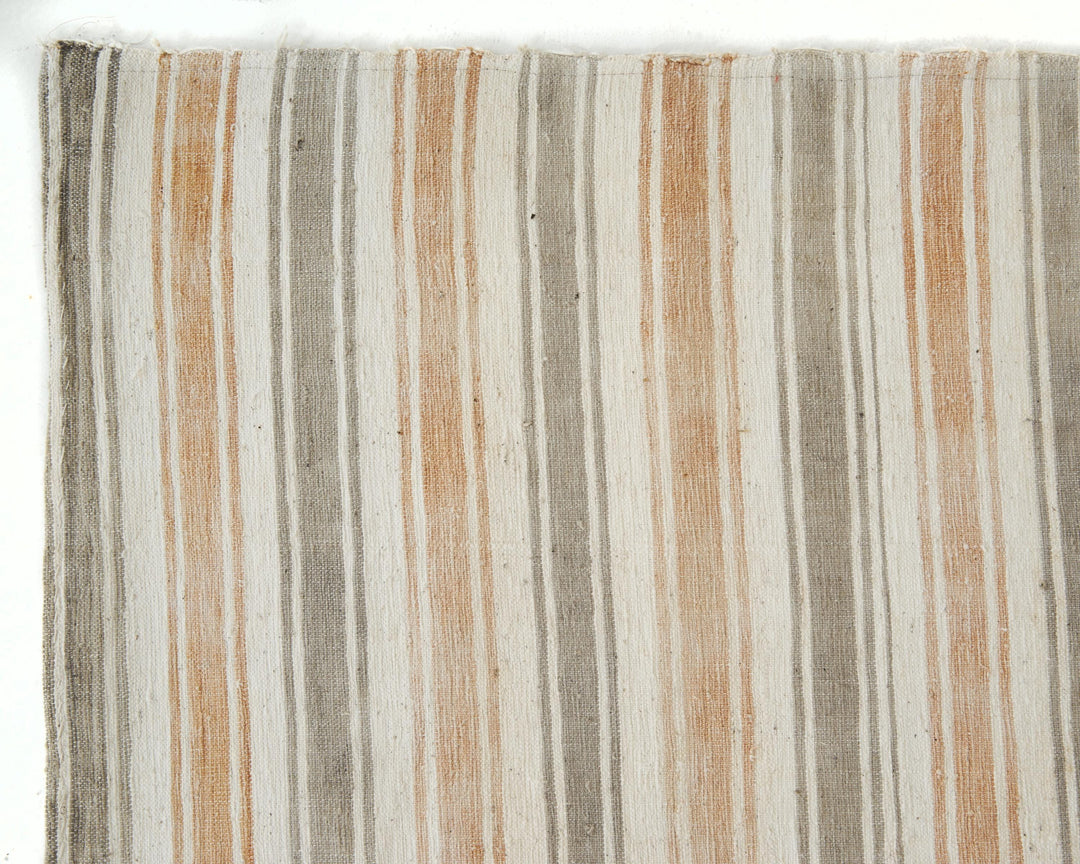 Faded Kilim Rug 5' 5" x 8' 10" | No. VR82150