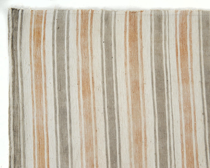 Faded Kilim Rug 5' 5" x 8' 10" | No. VR82150