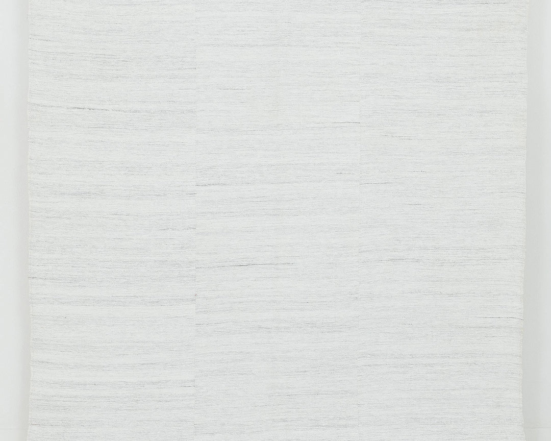 White Kilim Rug 5' 11" x 10' 2" | No. VR88952