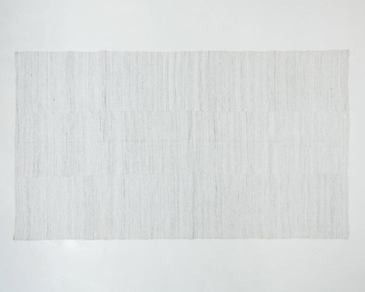 White Kilim Rug 5' 11" x 10' 2" | No. VR88952
