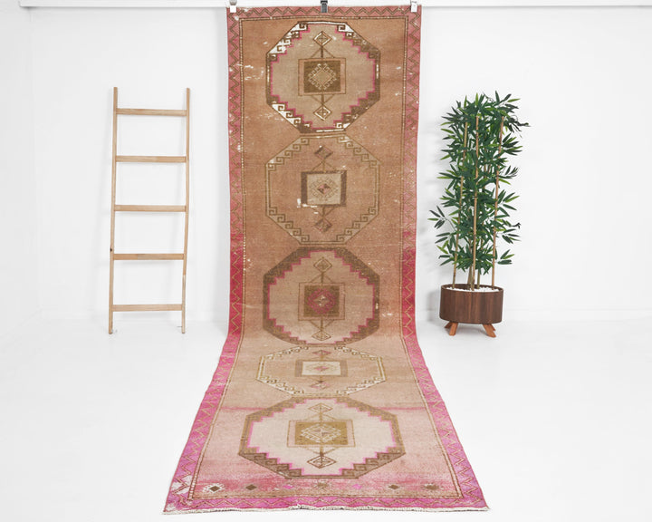 Runner Rug 3' 5" x 12' 1" | No. VR55207