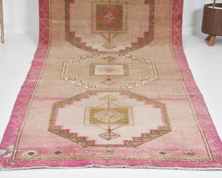 Runner Rug 3' 5" x 12' 1" | No. VR55207