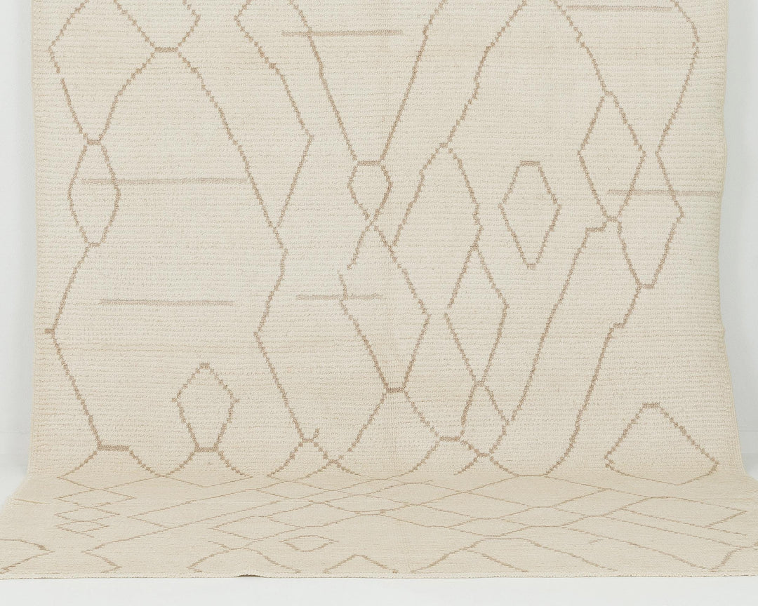 Beige Oushak Rug 6' 9" x 10' | No. VR85509