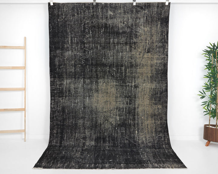 Black Vintage Turkish Rug 9' 2" x 5' 4" | No. VR47166