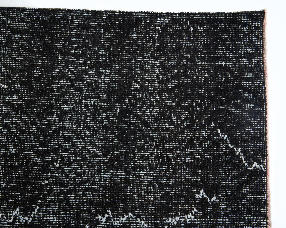 Black Oushak Rug 9' 4" x 5' 7" | No. VR62908