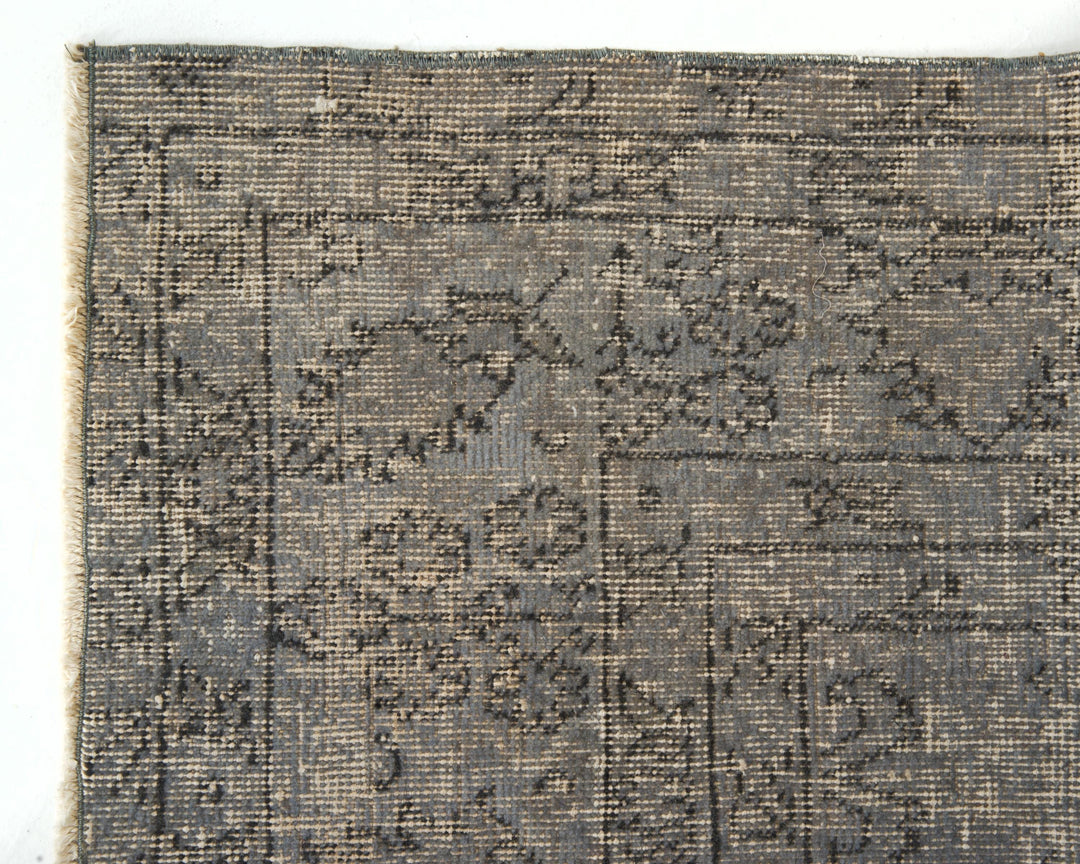 Gray Oushak Rug 8' 2" x 4' 9" | No. VR92342
