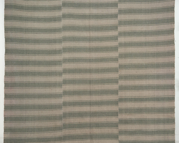 Kilim Rug 6' 4" x 10' 4" | No. VR44809
