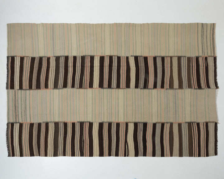 Kilim Rug 7' 10" x 11' 6" | No. VR57461