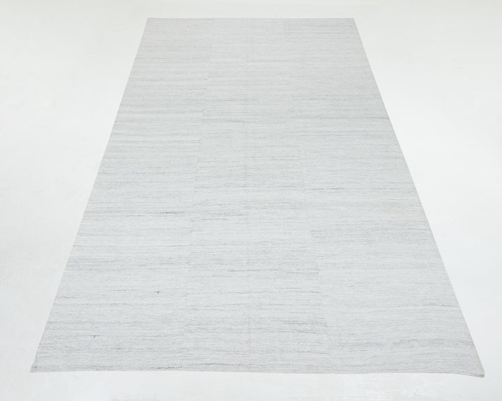 White Kilim Rug 5' 11" x 10' 2" | No. VR88952