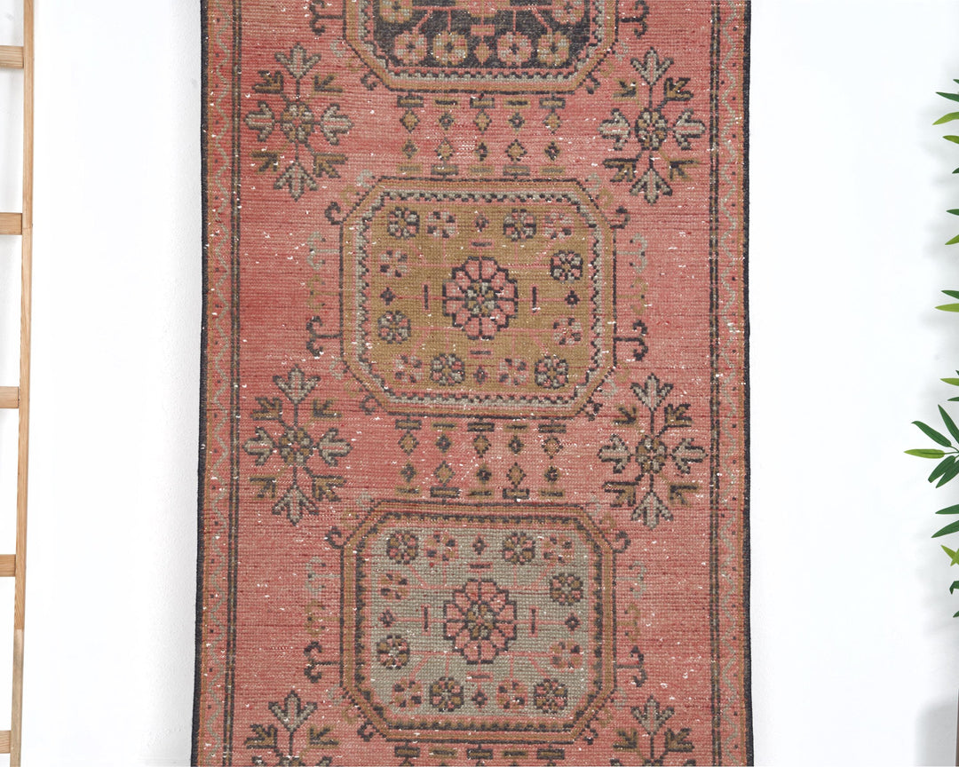 Runner Rug 3' 1" x 10' 8" | No. VR42624