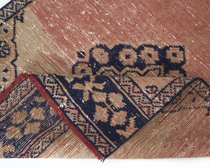Runner Rug 3' 4" x 11' 7" | No. VR38083