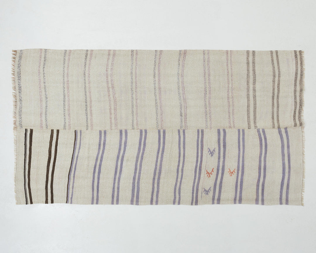 Kilim Rug 4' 9" x 8' 5" | No. VR82452