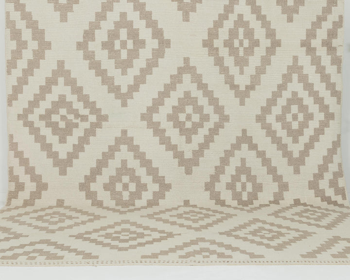 Beige Oushak Rug 8' 4" x 11' 10" | No. VR49762