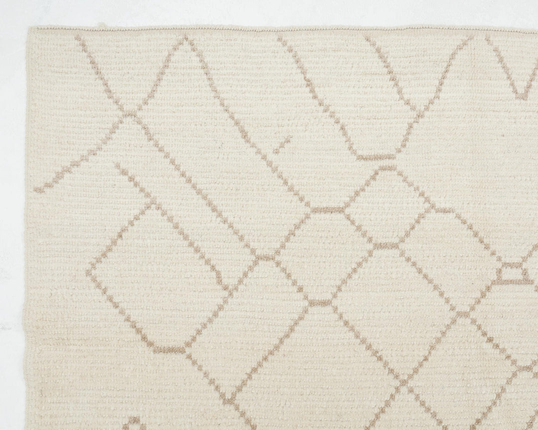 Beige Oushak Rug 6' 9" x 10' | No. VR85509