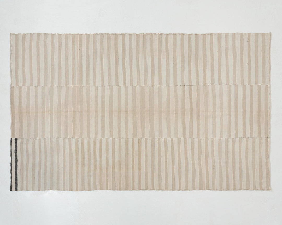 Faded Kilim Rug 5' 7" x 8' 11" | No. VR89434