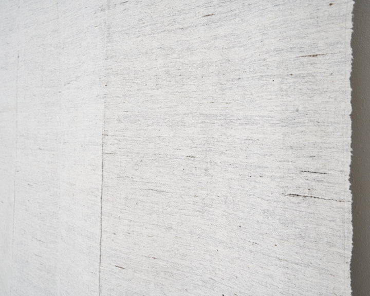 White Kilim Rug 6' 8" x 9' 5" | No. VR92614